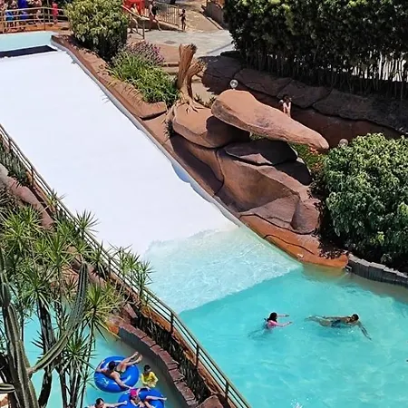 Spazzio Diroma Com Park Acqua E Splash Incluso Em Caldas Novas Exterior photo